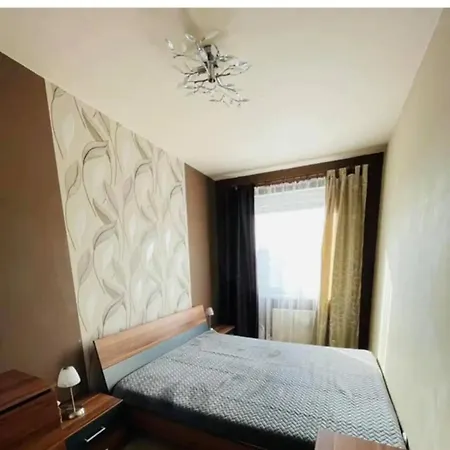 Sunny Entire 2br With Free Parking In Ruzinov,